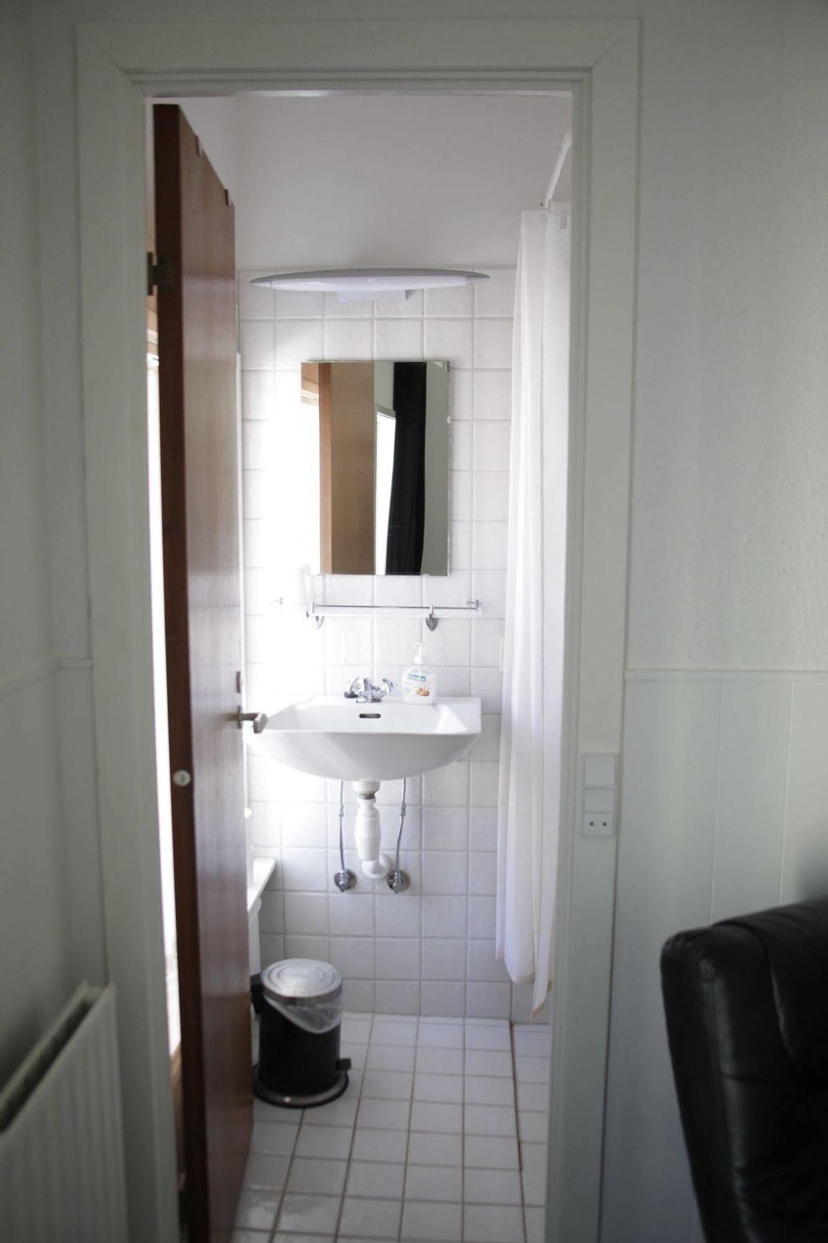 Kanns Hotel Akirkeby Екстер'єр фото