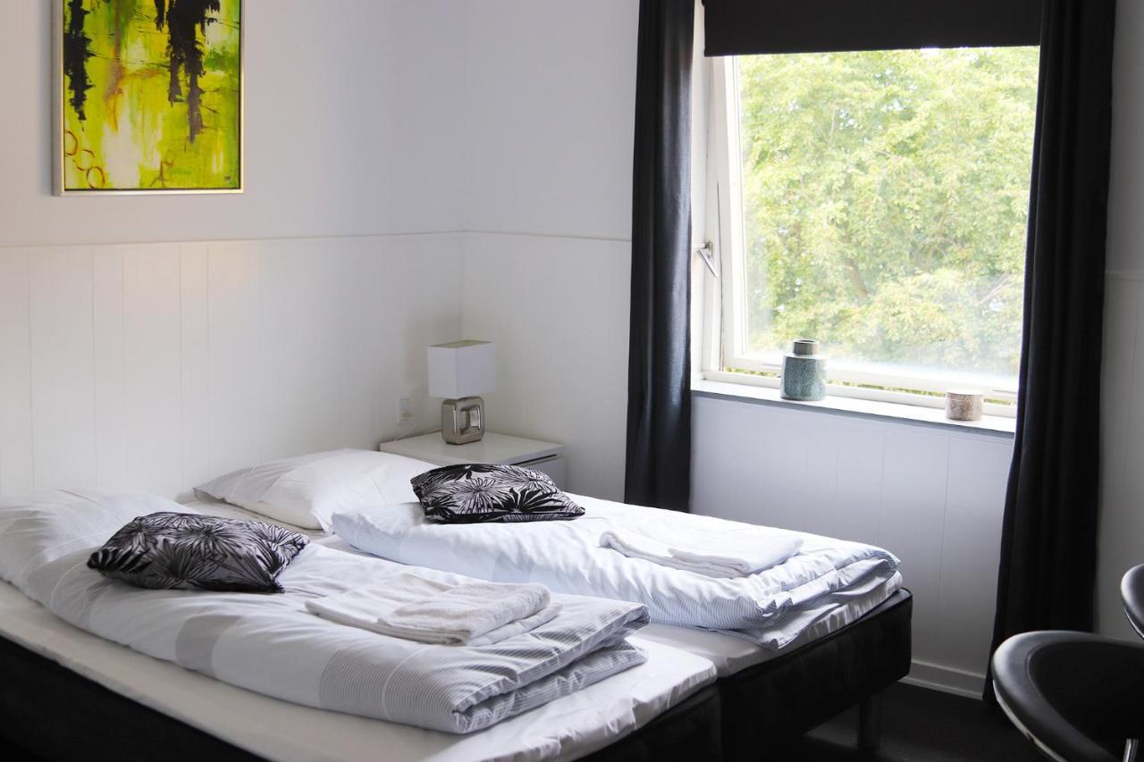 Kanns Hotel Akirkeby Екстер'єр фото